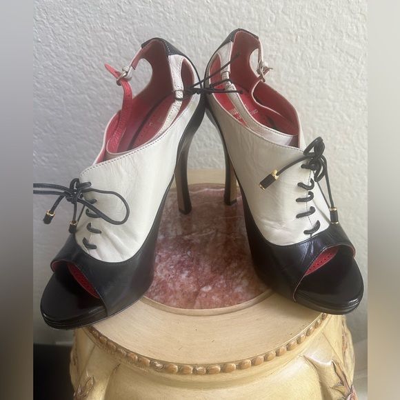 Moschino lace up peep toe heels - Picture 6 of 12